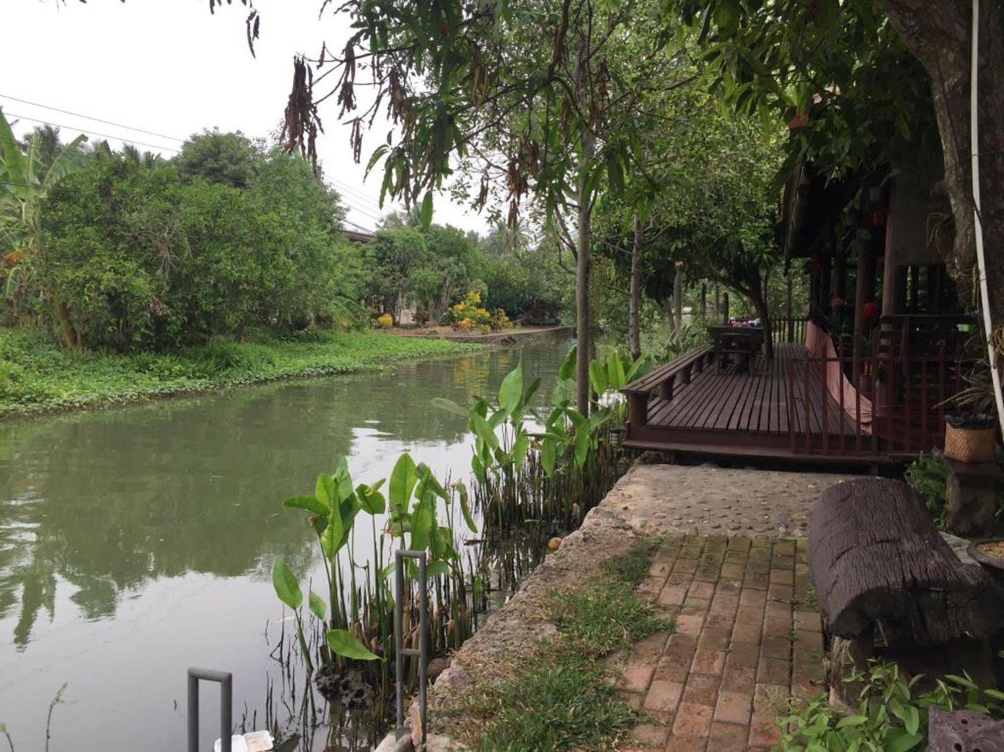 Baansuanleelawadee Resort Amphawa Eksteriør bilde